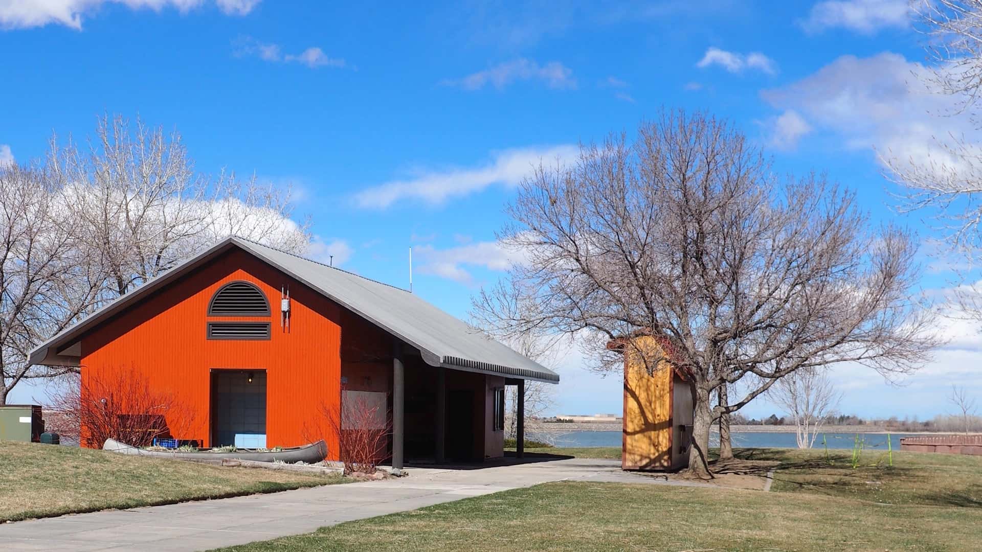 Barn articles